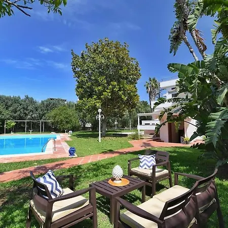 Iflat Leone Villa *